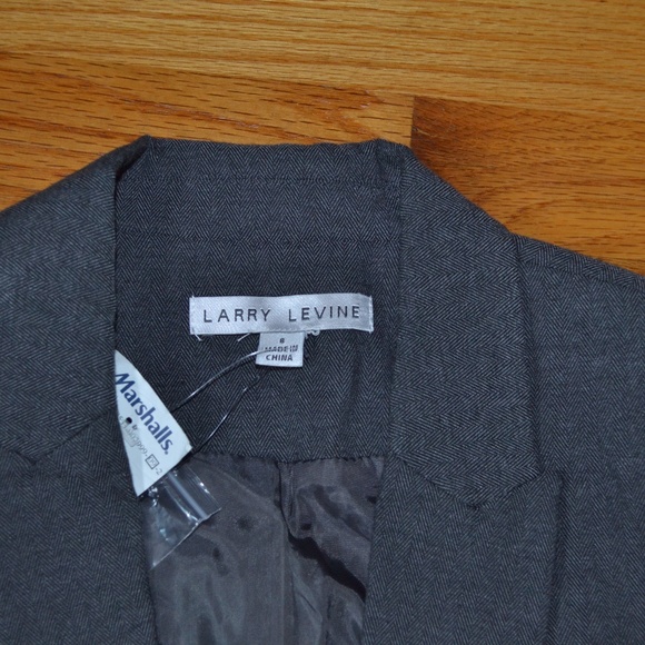 Blazer - Picture 3 of 5